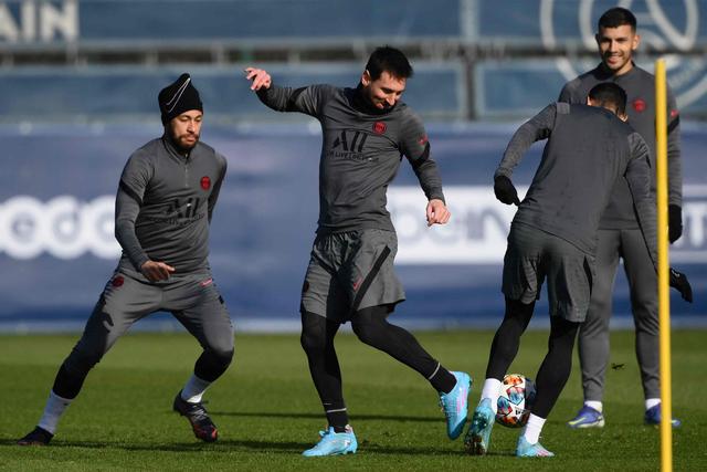 东契奇22+10+9卡椒低迷 独行侠力克快船2-1